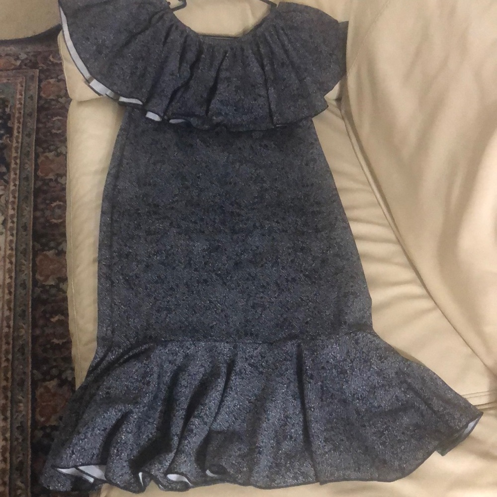 Dress - Picture 2 of 3